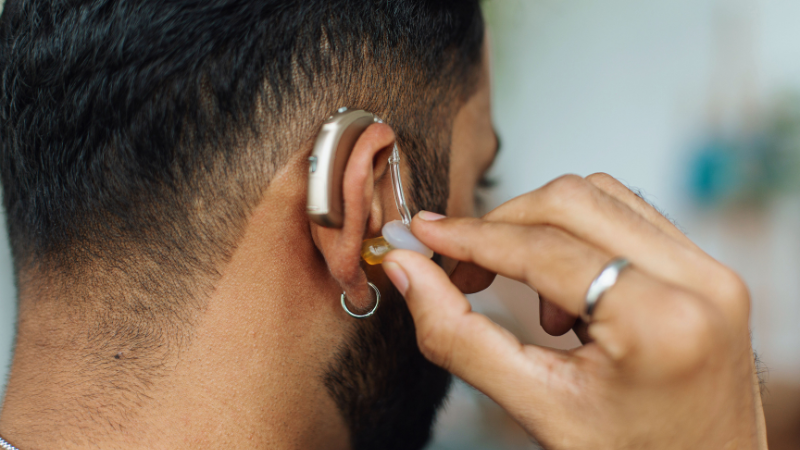 Hearing Aid or Amplifier - Behind the ear