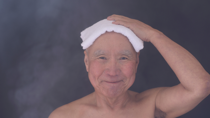 How Often Should Elderly Shower Optimal Frequency - Older Man Showering