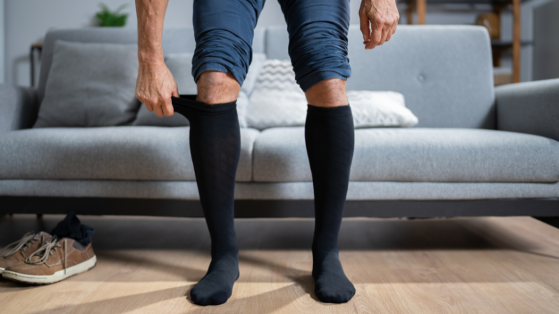 Causes of Leg Swelling in the Elderly -  Compression socks