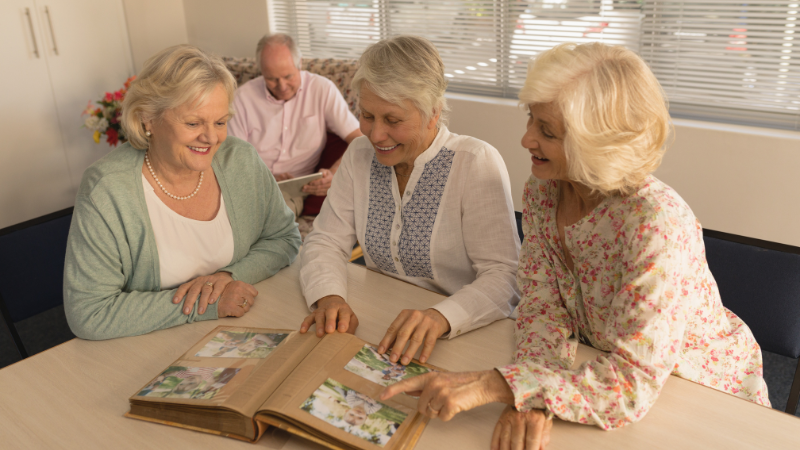 13 Benefits of Reminiscing for Seniors - group of older women reminiscing
