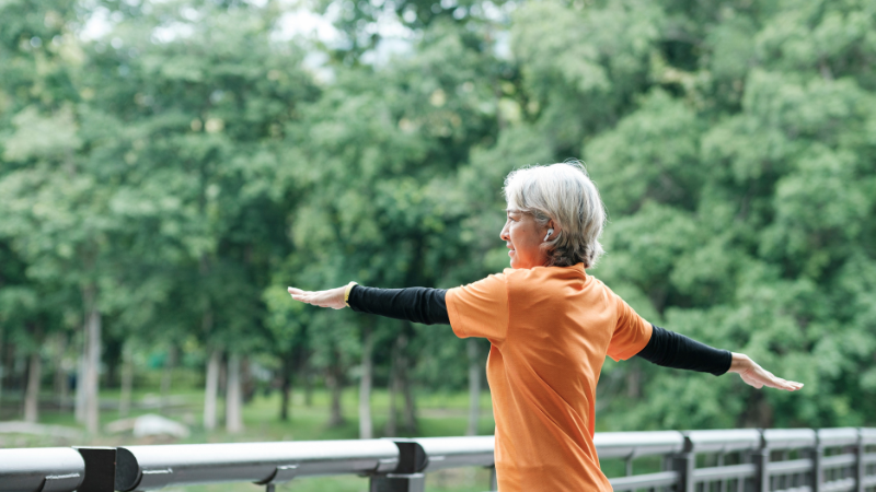 The Importance of Stretching for Seniors - Dynamic Stretch